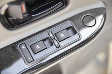 ���� ��� 1.6L 122���� 3.7�׵�����ʽ΢��(����)ͼƬ