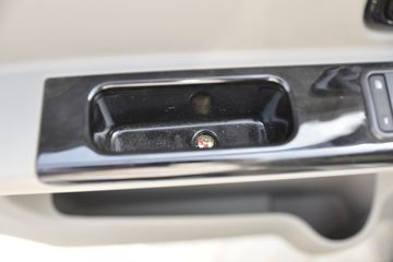 ���� ��� 1.6L 122���� 3.7�׵�����ʽ΢��(����)ͼƬ