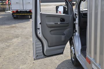 ���� ��� 1.6L 122���� 3.7�׵�����ʽ΢��(����)ͼƬ