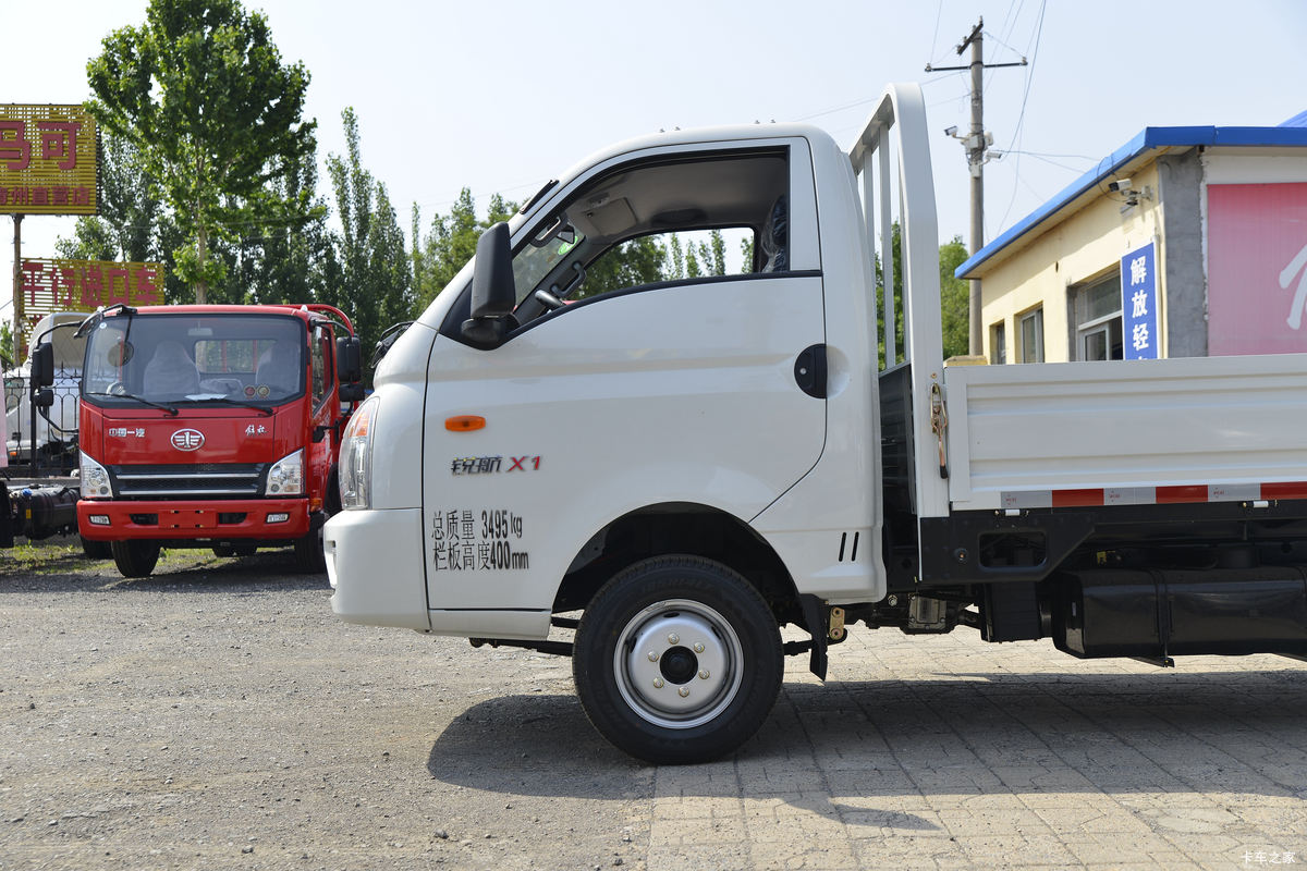 �������� ��X1 2.0L 133���� ���� 4X2 3.95�׵�������΢��(����)(KMC1039QA318D6)���                                                