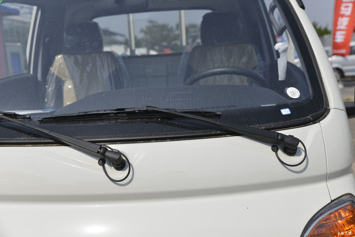 �������� ��X1 2.0L 133���� ���� 4X2 3.95�׵�������΢��(����)(KMC1039QA318D6)���                                                