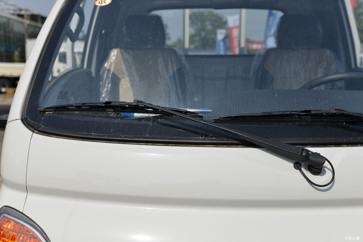 �������� ��X1 2.0L 133���� ���� 4X2 3.95�׵�������΢��(����)(KMC1039QA318D6)���                                                