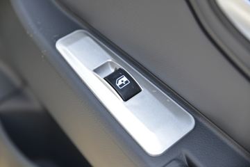 �������� ��X1 2.0L 133���� ���� 4X2 3.95�׵�������΢��(����)ͼƬ