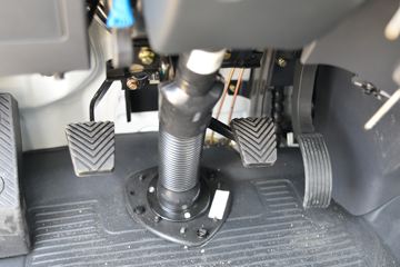 �������� ��X1 2.0L 133���� ���� 4X2 3.95�׵�������΢��(����)ͼƬ