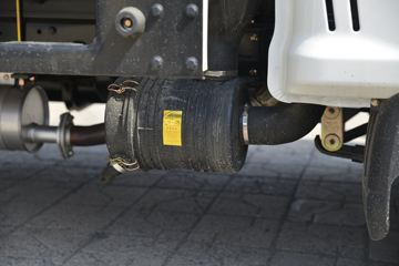 �������� ��X1 2.0L 133���� ���� 4X2 3.95�׵�������΢��(����)ͼƬ