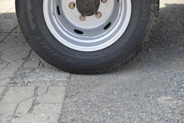 �������� ��X1 2.0L 133���� ���� 4X2 3.95�׵�������΢��(����)ͼƬ