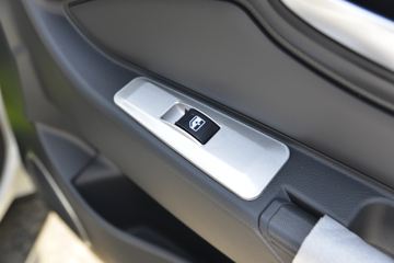 ���� ��X1 1.5L 113���� ���� 3.95�׵�������΢��(����)(KMC1031QH318D6)ͼƬ