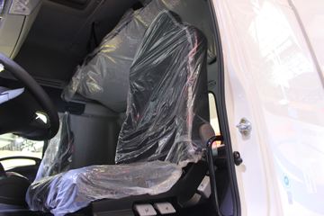 ���� ��ʮ��޿�VC66 520���� 4X2 AMT�Զ���ǣ����(QL4250KFNH)ͼƬ