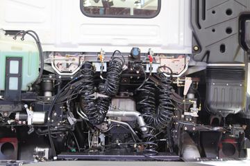 ���� ��ʮ��޿�VC66 520���� 4X2 AMT�Զ���ǣ����(QL4250KFNH)ͼƬ