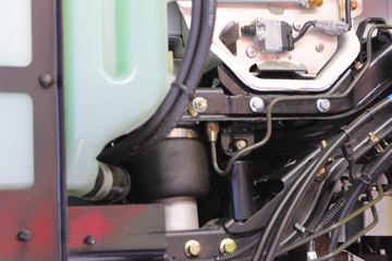 ���� ��ʮ��޿�VC66 520���� 4X2 AMT�Զ���ǣ����(QL4250KFNH)ͼƬ