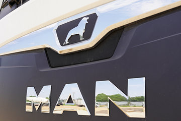 ��(MAN) ��TGXϵ���ؿ� 470���� 4X2 ǣ����(TGX18.470)ͼƬ