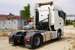 曼(MAN) 新TGX系列重卡 470马力 4X2 牵引车(TGX18.470)