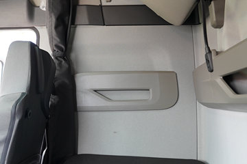 ��(MAN) ��TGXϵ���ؿ� 470���� 4X2 ǣ����(TGX18.470)ͼƬ