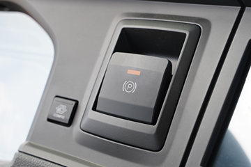 ��(MAN) ��TGXϵ���ؿ� 470���� 4X2 ǣ����(TGX18.470)ͼƬ