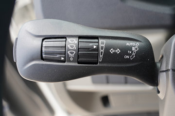 ��(MAN) ��TGXϵ���ؿ� 470���� 4X2 ǣ����(TGX18.470)ͼƬ