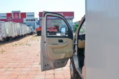 长安跨越王X3 舒适版 1.6L 汽油 122马力 3.285米单排厢式微卡(国六)(SC5034XXYNGD6B1)