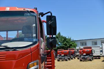 �й�����HOWO ͳ˧ 190���� 5.2���Ű������ػ���ͼƬ