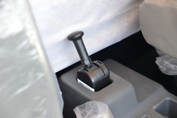 �й�����HOWO ͳ˧ 190���� 5.2���Ű������ػ���ͼƬ