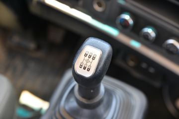 �й�����HOWO ͳ˧ 190���� 5.2���Ű������ػ���ͼƬ