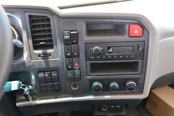 �й�����HOWO ͳ˧ 190���� 5.2���Ű������ػ���ͼƬ