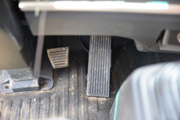�й�����HOWO ͳ˧ 190���� 5.2���Ű������ػ���ͼƬ