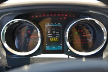 �й�����HOWO ͳ˧ 190���� 5.2���Ű������ػ���ͼƬ