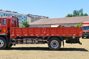 �й�����HOWO ͳ˧ 190���� 5.2���Ű������ػ���ͼƬ
