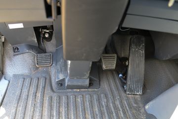 �й�����HOWO ͳ˧ 130���� 3.85���Ű������ῨͼƬ