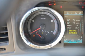 �й�����HOWO ͳ˧ 130���� 3.85���Ű������ῨͼƬ