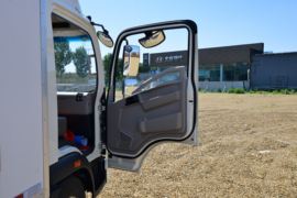 统帅&nbsp;冷藏车驾驶室图片