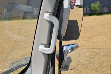 �й�����HOWO ͳ˧ 160���� 4X2 4.1����س�(����)(��Ҷ���)(ZZ5047XLCH3315F145)ͼƬ