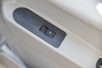 �й�����HOWO ͳ˧ 160���� 4X2 4.1����س�(����)(��Ҷ���)(ZZ5047XLCH3315F145)ͼƬ