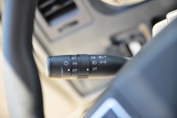 �й�����HOWO ͳ˧ 160���� 4X2 4.1����س�(����)(��Ҷ���)(ZZ5047XLCH3315F145)ͼƬ