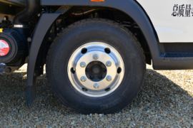 统帅&nbsp;冷藏车底盘图片