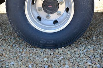 �й�����HOWO ͳ˧ 160���� 4X2 4.1����س�(����)(��Ҷ���)(ZZ5047XLCH3315F145)ͼƬ