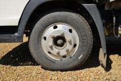 中国重汽HOWO 统帅 130马力 4.15米单排厢式轻卡(速比4.333)(ZZ5047XXYH3315F145H)