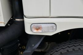 飞碟奥驰底盘&nbsp;垃圾运输车外观图片