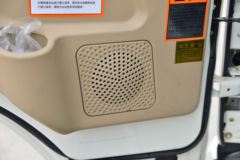 飞碟奥驰 V2 130马力 4X2 压缩式垃圾车(国六)(五征牌)(WZK5081ZYSE6)