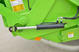 飞碟奥驰底盘&nbsp;垃圾运输车上装图片