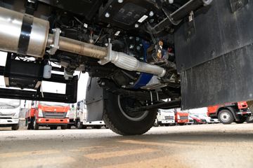 �й�����HOWO ���� 170���� 5.2���Ű������ػ���ͼƬ
