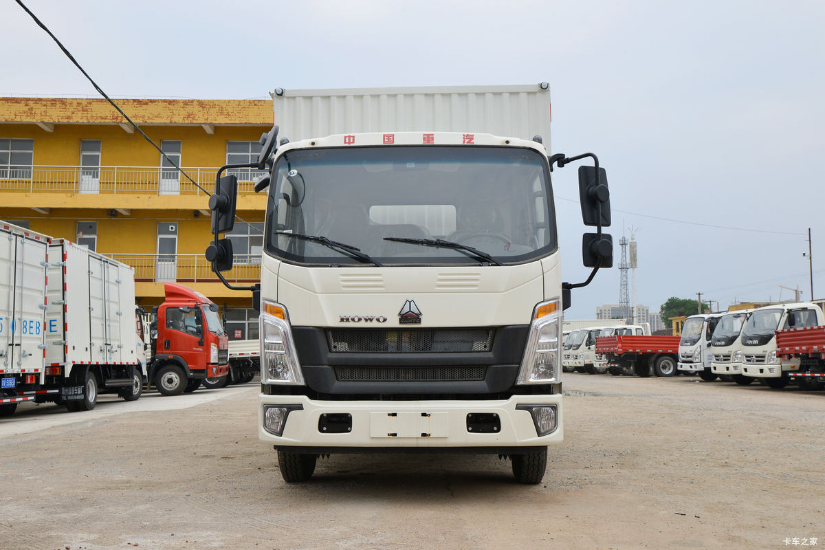 中国重汽HOWO 悍将 130马力 4.15米单排厢式轻卡