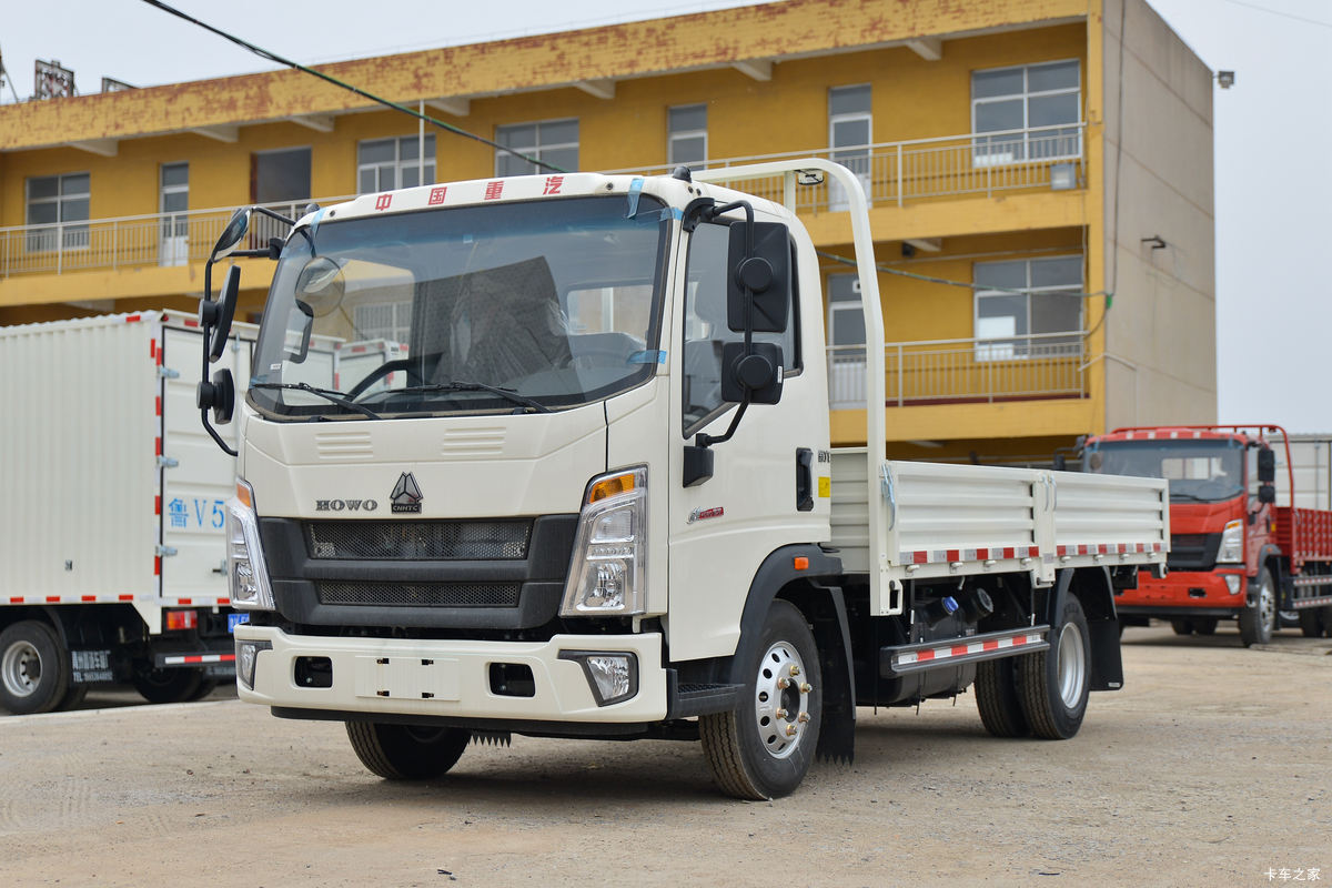 中国重汽HOWO 悍将 150马力 4.15米单排栏板轻卡(速比4.875)