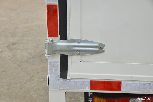 悍将载货车东莞市火热促销中 让利高达1万