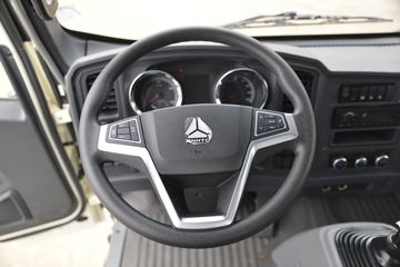 �й�����HOWO ���� 130���� 4.15�׵��������Ῠ(����)ͼƬ