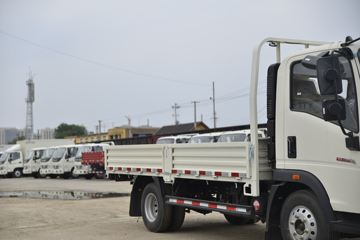 �й�����HOWO ���� 130���� 4.15�׵��������Ῠ(����)ͼƬ
