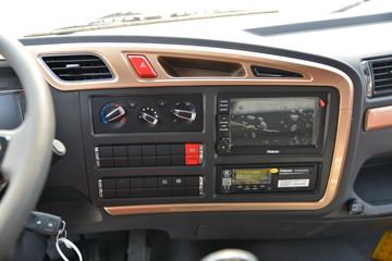 ���� �����Ʒ� �ʹ��� 245���� 6.8���Ű��դʽ�ػ���(����)ͼƬ
