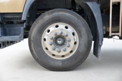 福田 奥铃大黄蜂 皇宫版 245马力 6.8米排半仓栅式载货车(国六)(BJ5186CCYLPFK-AD1)