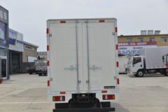 江铃 顺达窄体 116马力 3.7米单排厢式轻卡(JX5044XXYXCH2) 江铃 顺达窄体 116马力 3.7米单排厢式轻卡(JX5044XXYXCH2)