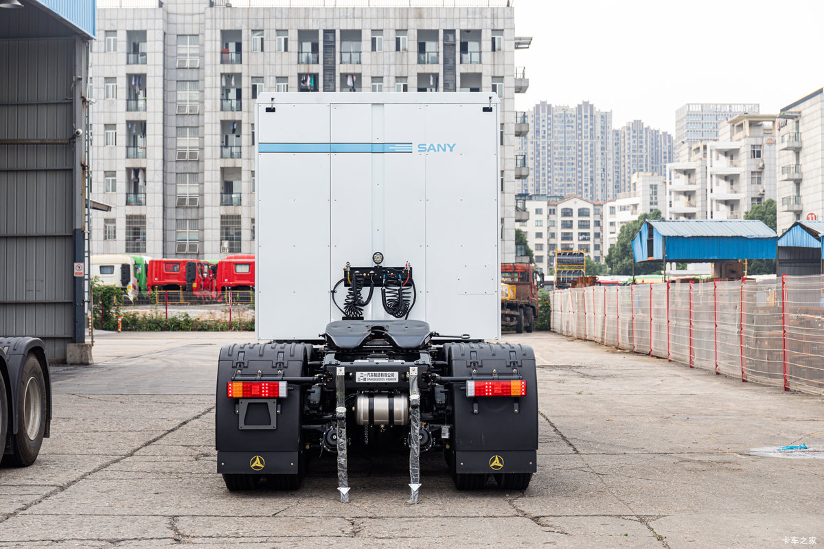 【图】三一重卡 江山版 6X4 氢燃料牵引车_实拍图片_1199063_卡车之家