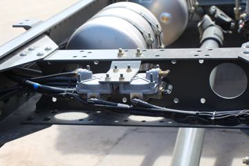 �й����� ����N5G�п� 250���� 4X2 6.75�������ػ���(����)(ZZ1167K511JF1)ͼƬ